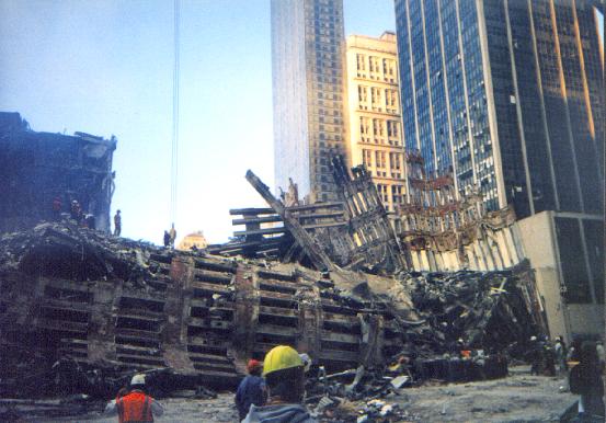 Ground Zero ©2001 Midmanhattan.com